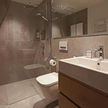 B5 شقة فندقية 4*